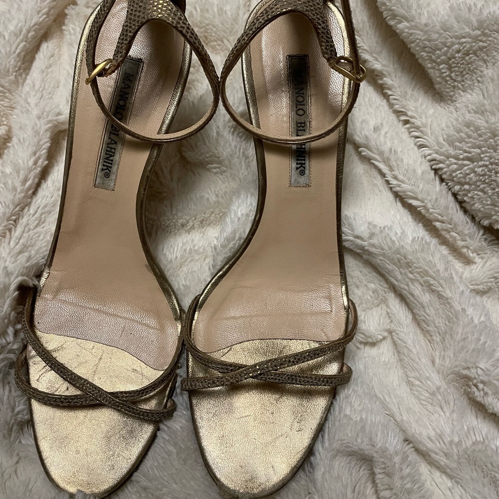 Manolo blanik size 8 1/2 gold strappy heels
